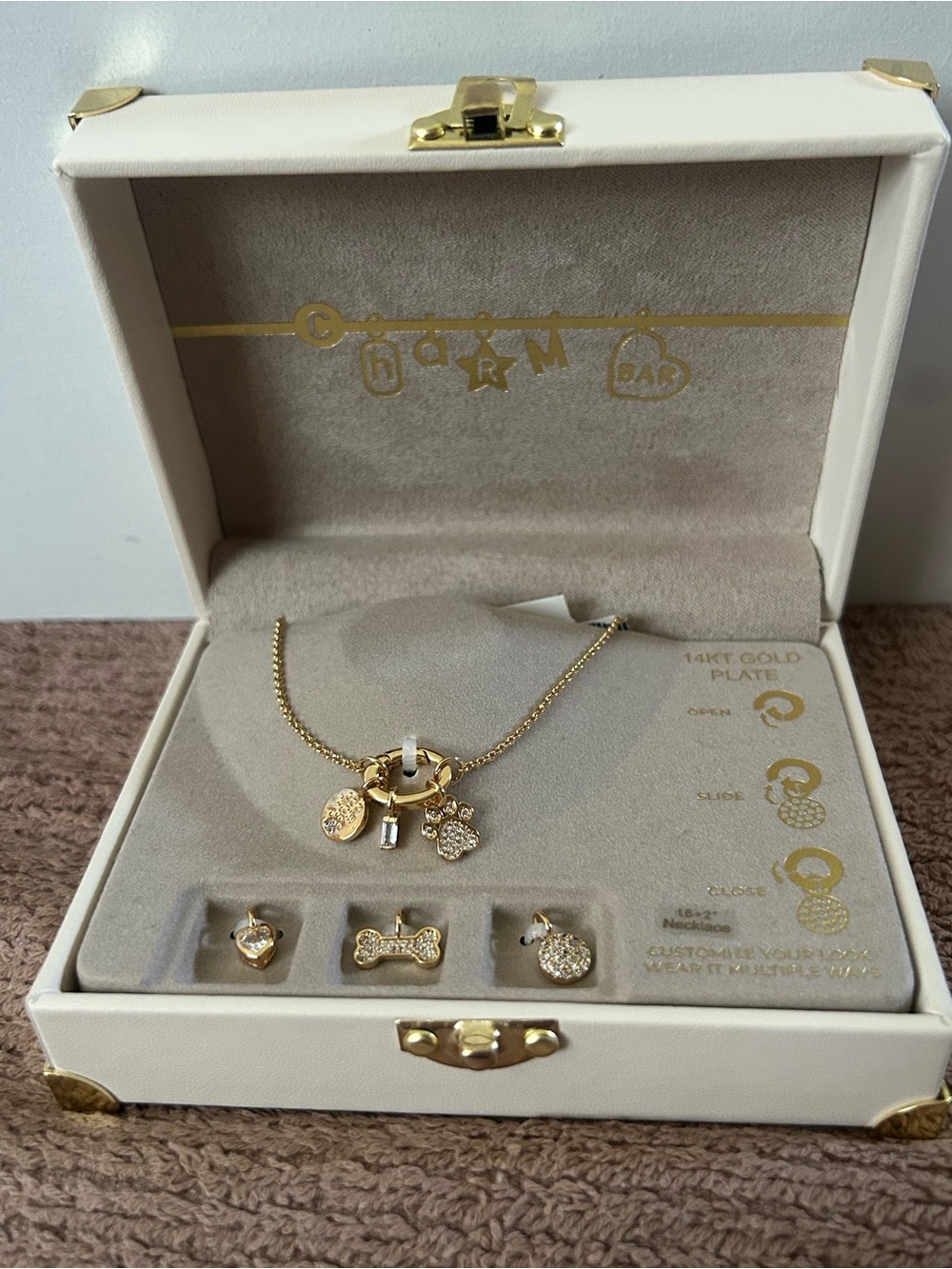 Necklace w/6 different interchangeable charms - NEW 16”+ pretty 2" drop in back - Picture 12 of 13